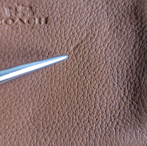 Coach Brown Pebbled Leather Wristlet 2 Zip Compartments.Vintage - Picture 7 of 11